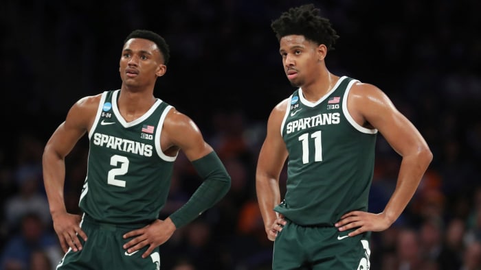 Michigan State guards Tyson Walker and A.J. Hoggard.